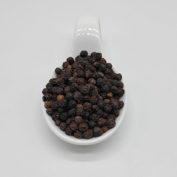 especias pimienta negra grano
